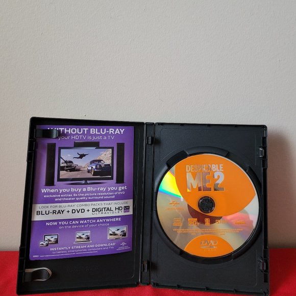 2013 D.V.D. COPY OF DESPICABLE ME 2!!! - Picture 2 of 4